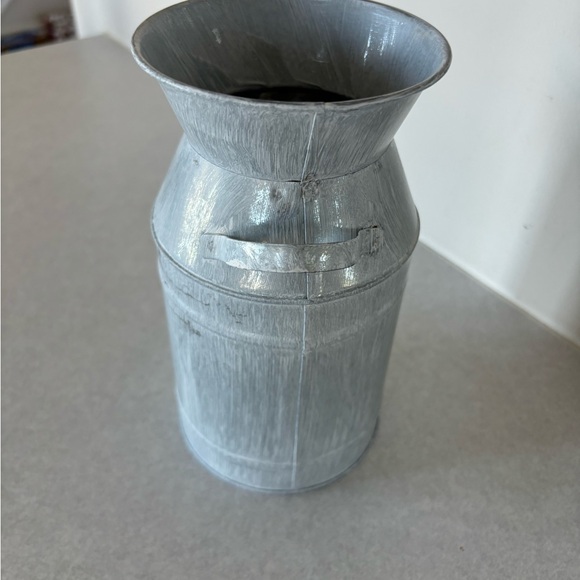 Flower Pot/House Decor Canister - Picture 4 of 4